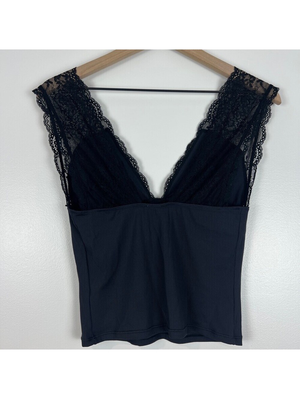 Free People Intimately Black Lace Plunge Tank Top NWT Size Medium - Picture 5 of 7